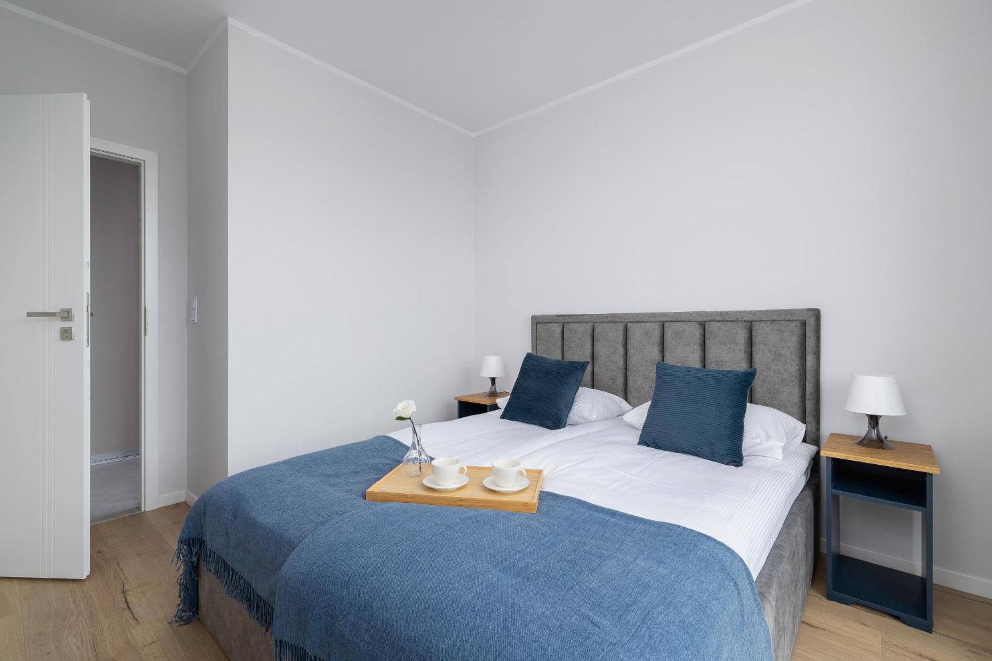Stylowy Apartament Z Dwiema Sypialniami Balkonem I Parkingiem By Noclegi Renters 卡托维兹 外观 照片